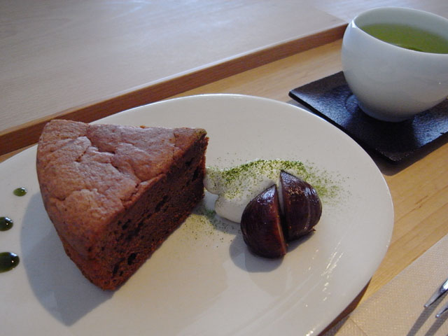 Cafe E.den（カフェエデン）～札幌７